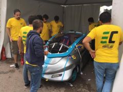 ISUBÜ’nün elektromobili ‘Davraz’, İstanbul TEKNOFEST finallerinde yarıştı