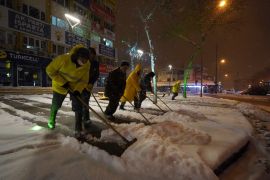Isparta Belediyesi’nden karla mücadele seferberliği